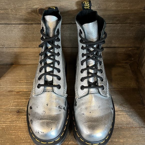 Womens Dr Martens Silver Leather Lace Up Pascal Met Ankle Boots Size 6 M GUC - Picture 3 of 6